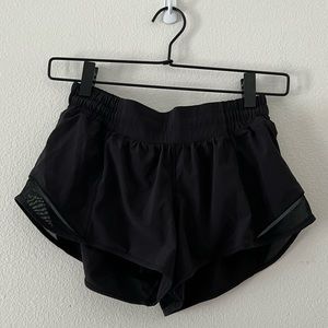 LULULEMON black hotty hot shorts